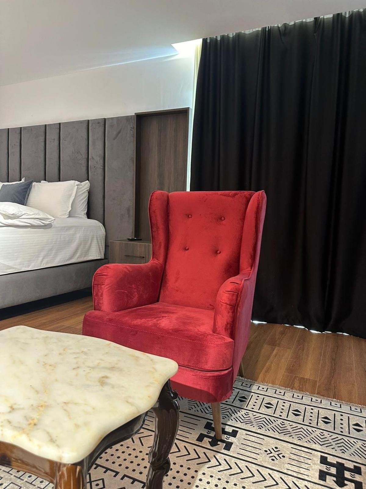 Hotel Europa Prishtina بريشتاين المظهر الخارجي الصورة