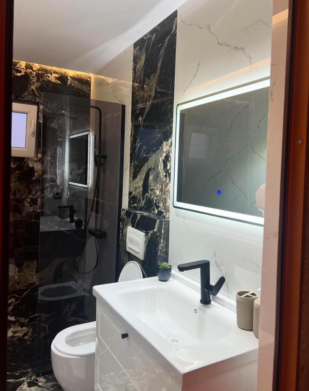 Hotel Europa Prishtina بريشتاين المظهر الخارجي الصورة