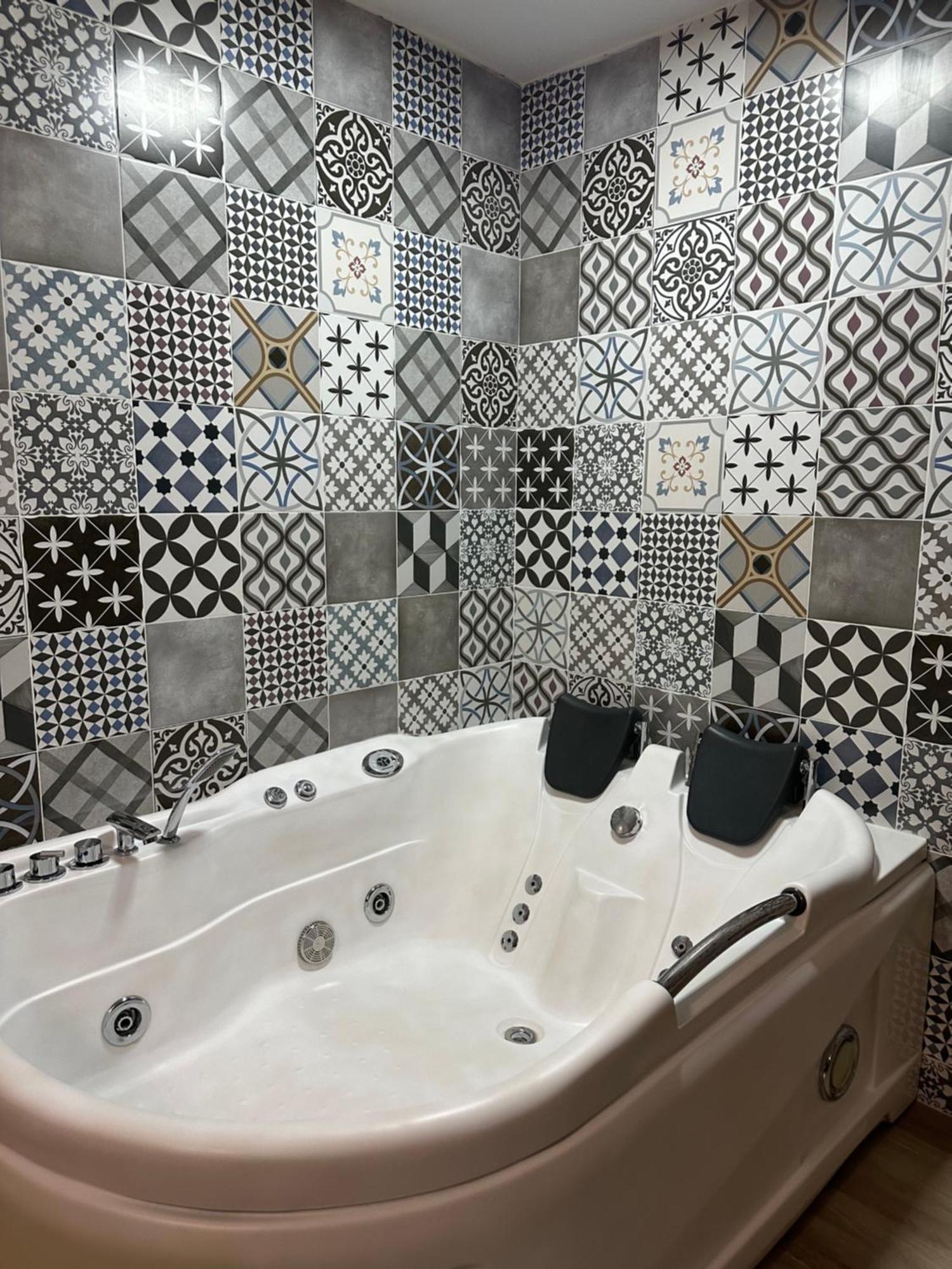 Hotel Europa Prishtina بريشتاين المظهر الخارجي الصورة